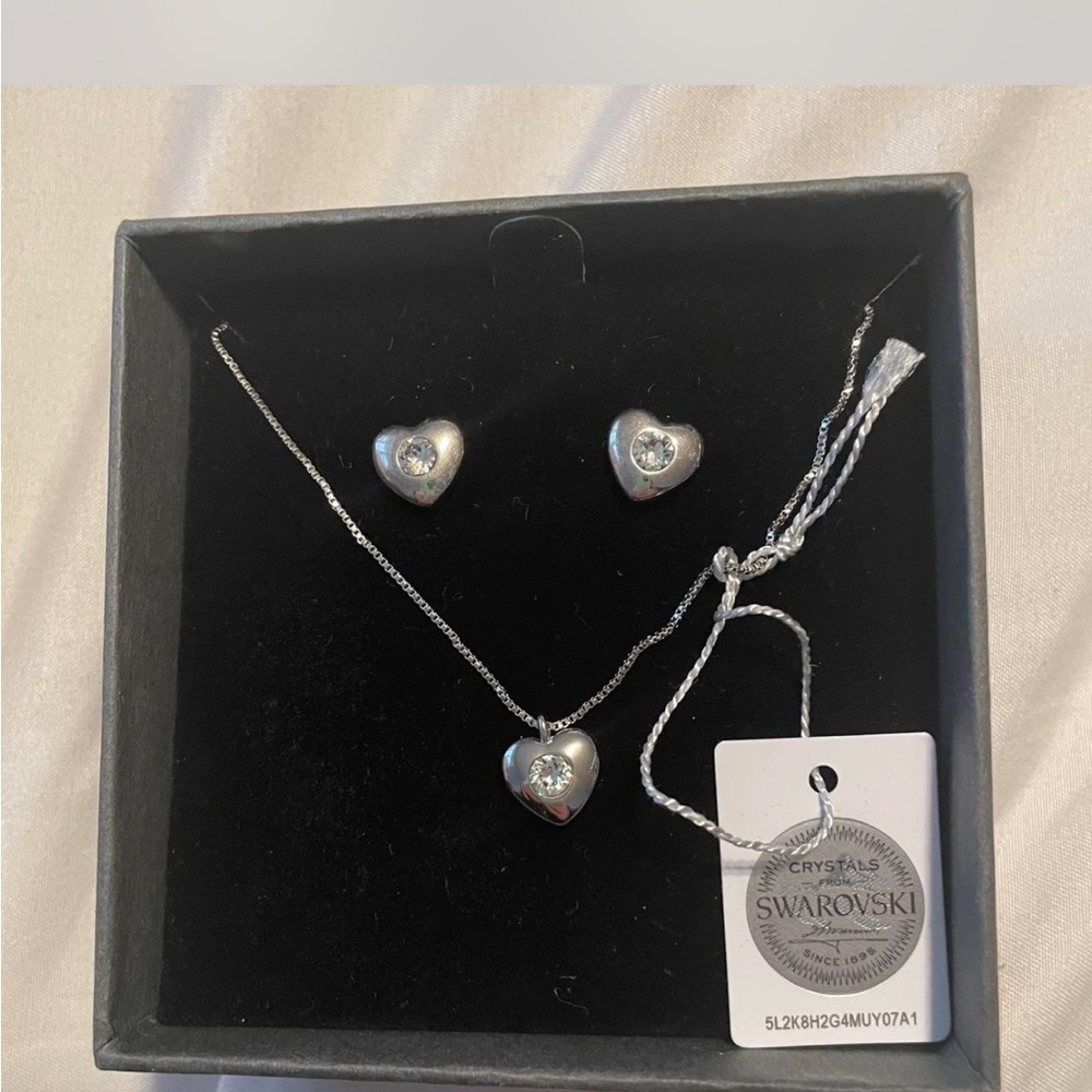 Nic & Syd Silver Heart Jewelry with Swarovski crystals Set